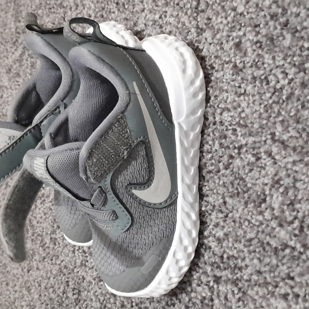Nike toddler size 5c